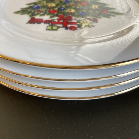 Sea Gull "SGU1" Jian Shiang Christmas Tree 7 1/2" Salad Plates - Disc Set of 4 - Picture 3 of 7